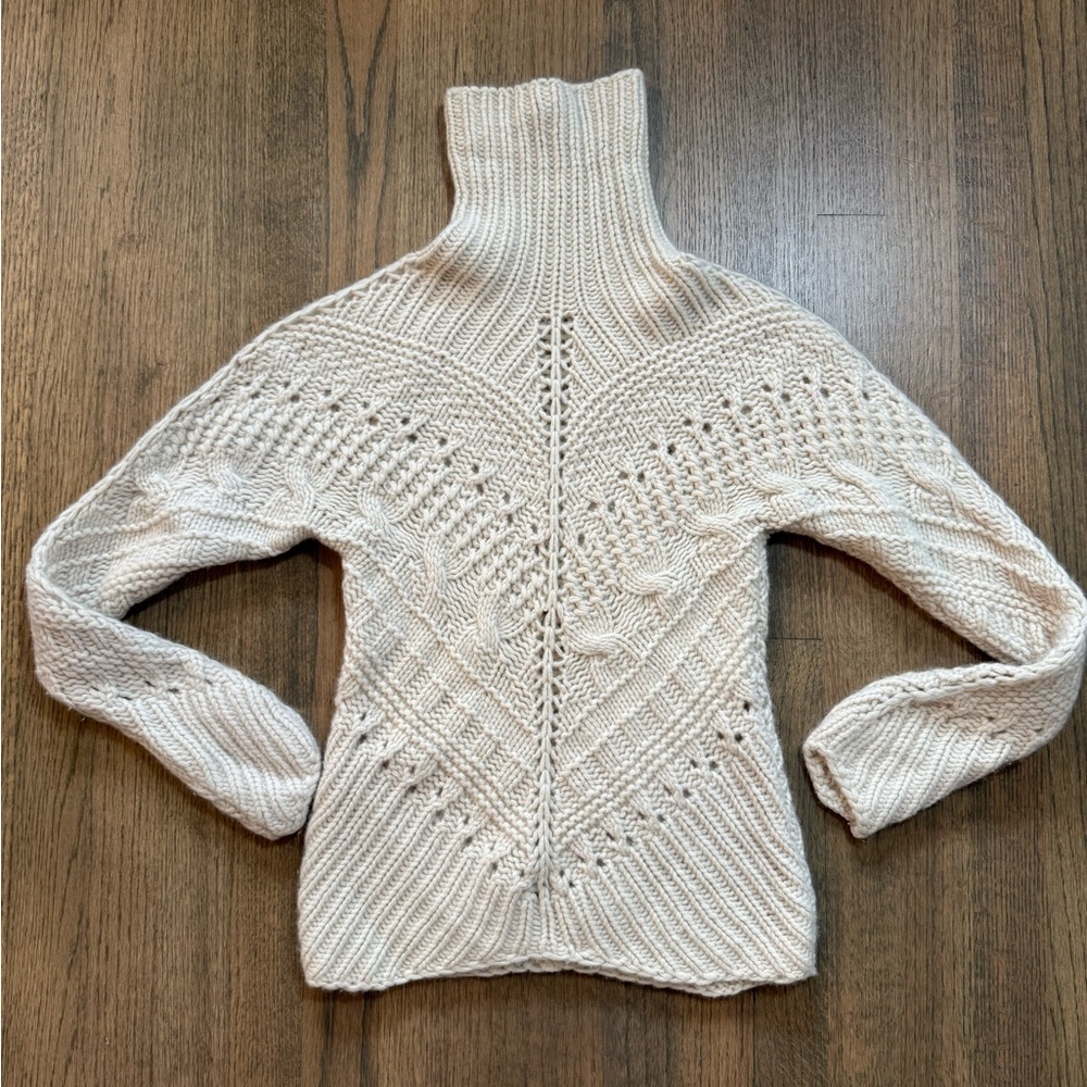 Gentry Portifino Cream Turtleneck Sweater-100% Cashmere-Size 42 (Italy)-US 6